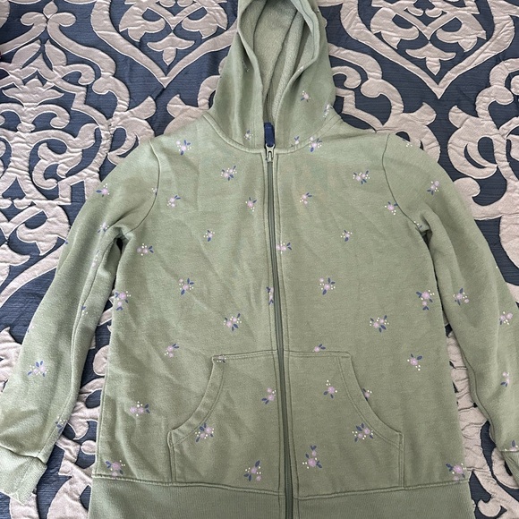 Girls cat and jack fleece outfit. Sweater and joggers - Picture 2 of 3